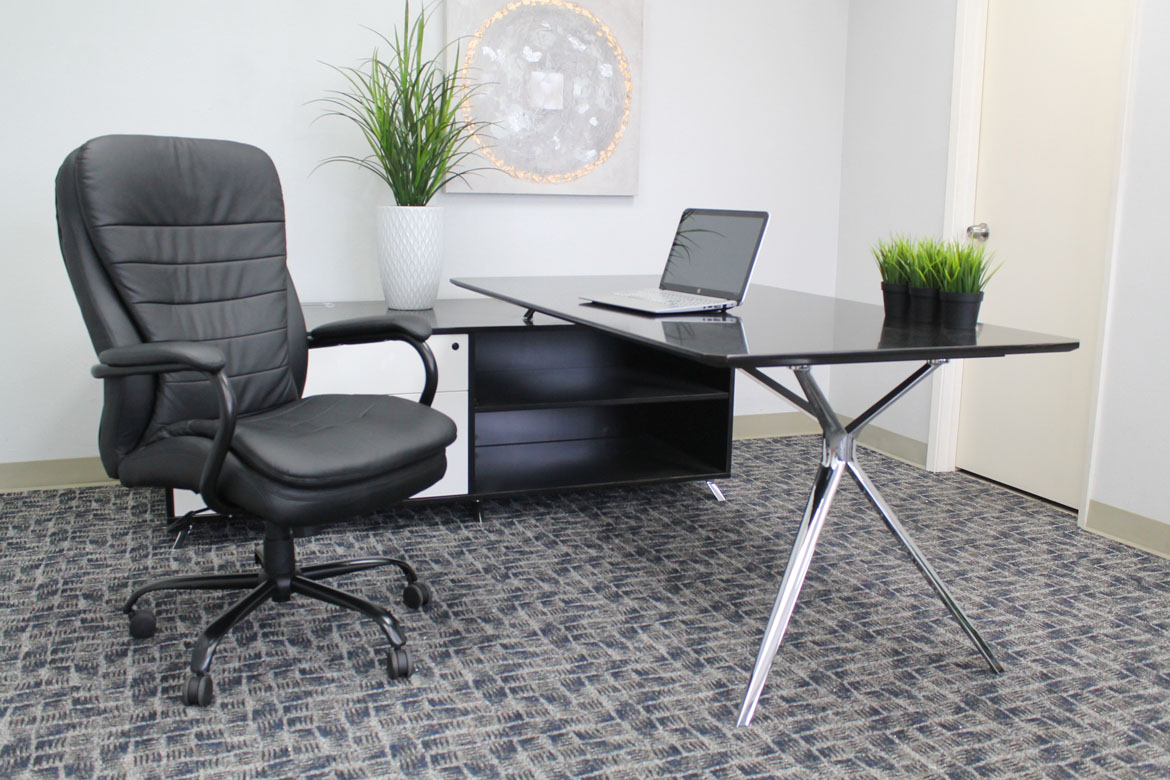 Boss Heavy Duty Double Plush Caressoftplus Vinyl Chair-400 Lbs. - Image 3
