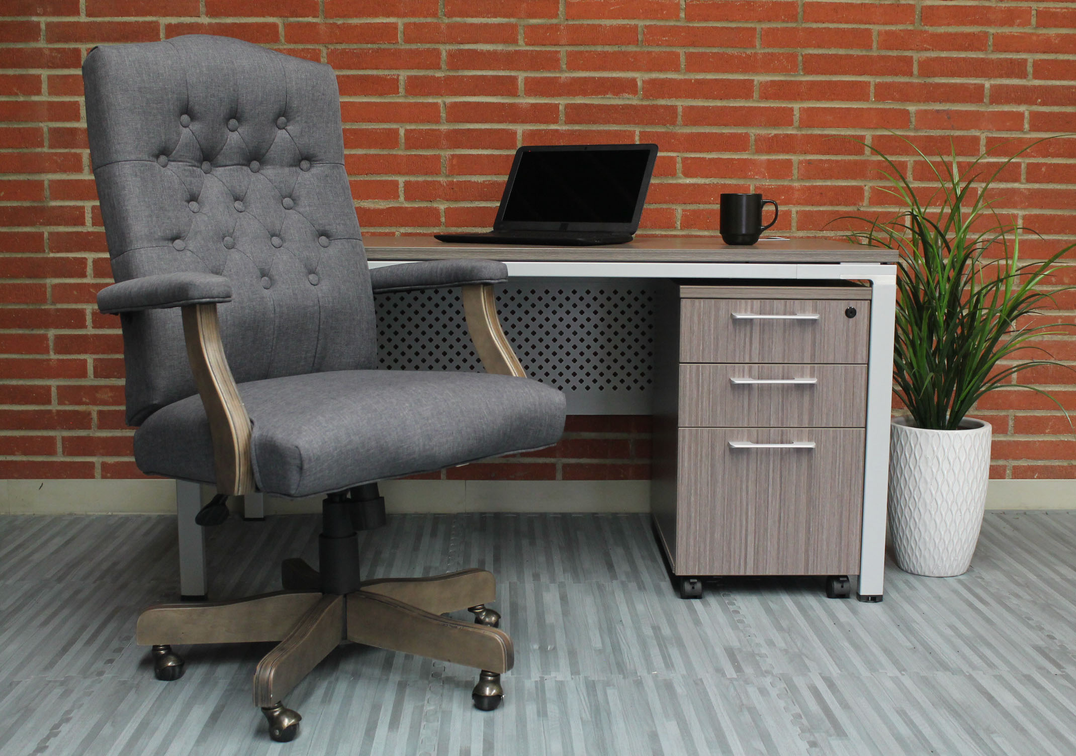 BOSS Executive Slate Grey Commercial Grade Linen Chair With Driftwood Finish Frame - Image 4