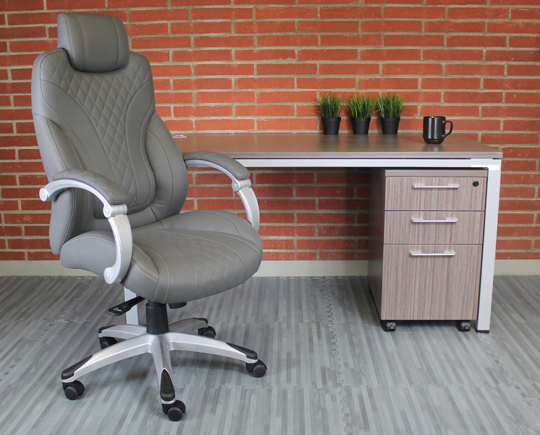 Boss Bentley Hinged Arm Executive Chair With Synchro-Tilt, Grey - Image 8