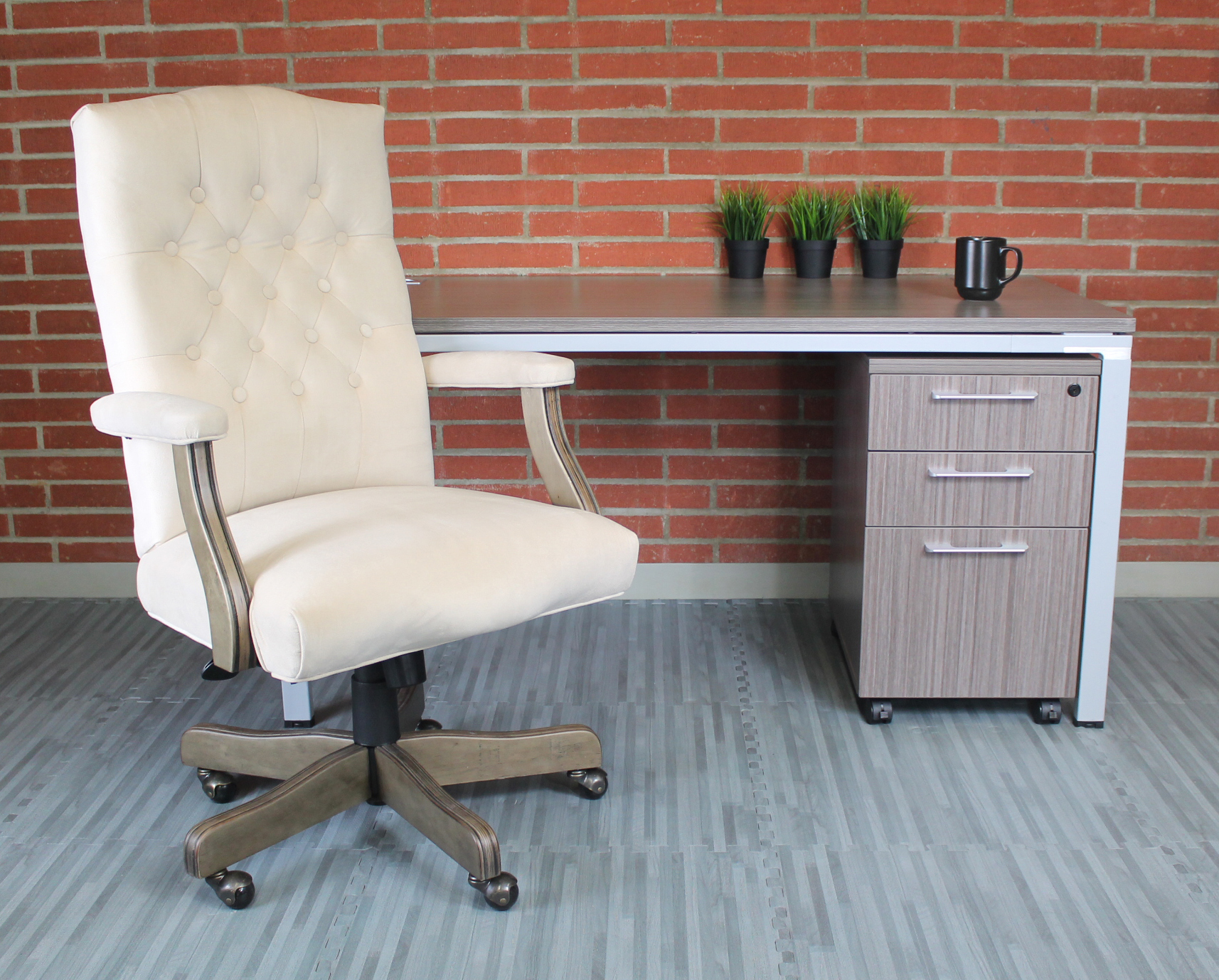 BOSS Executive Champagne Velvet Chair With Driftwood Finish Frame - Image 3