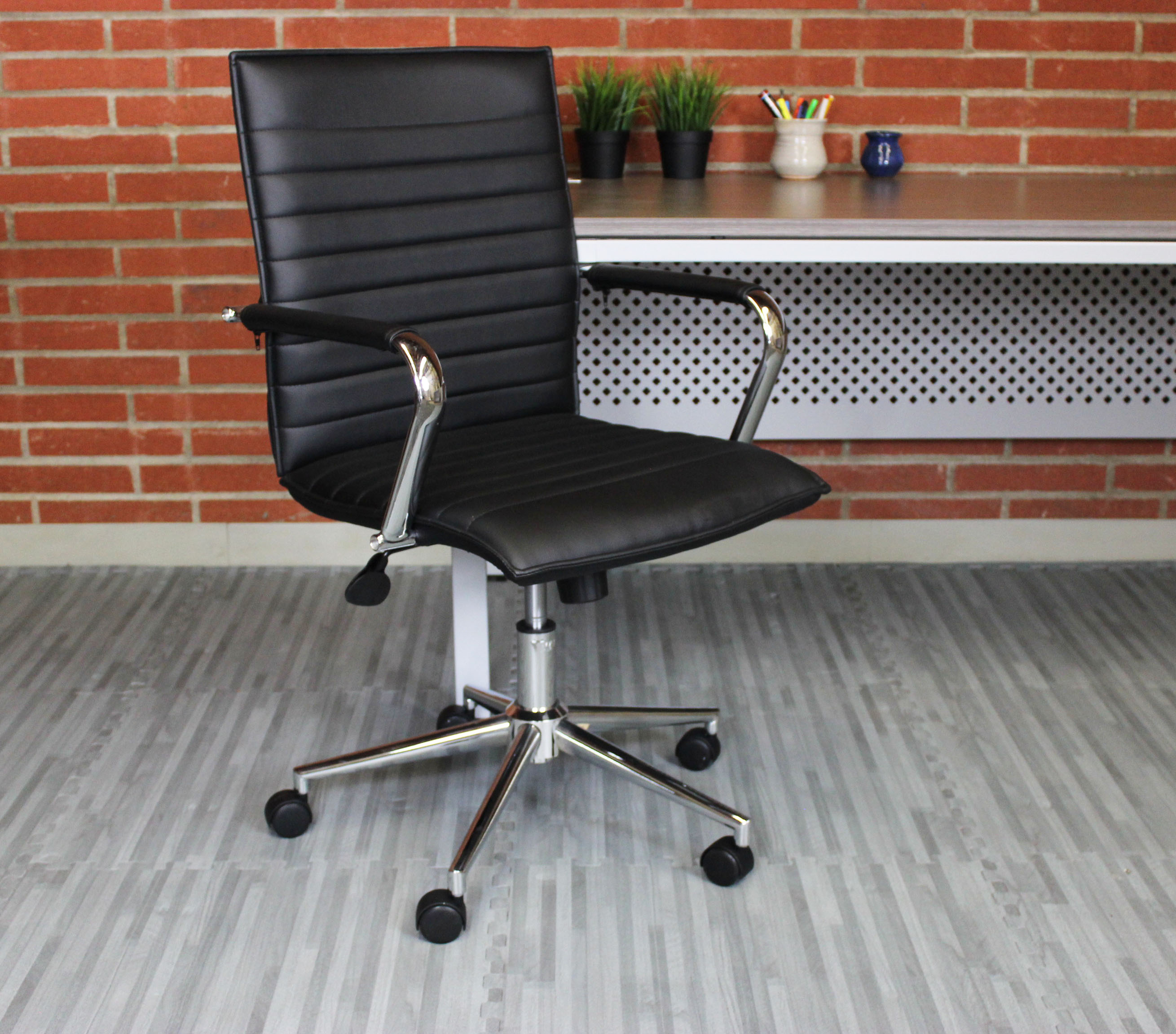 Boss Hospitality Task Chair with Fixed Chrome Arms - Image 3